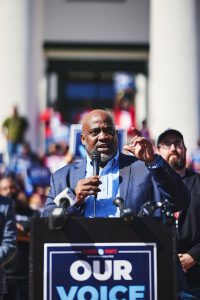 Desmond Meade speaks to the press and hundreds of returning citizens during Advocacy Day 2022.